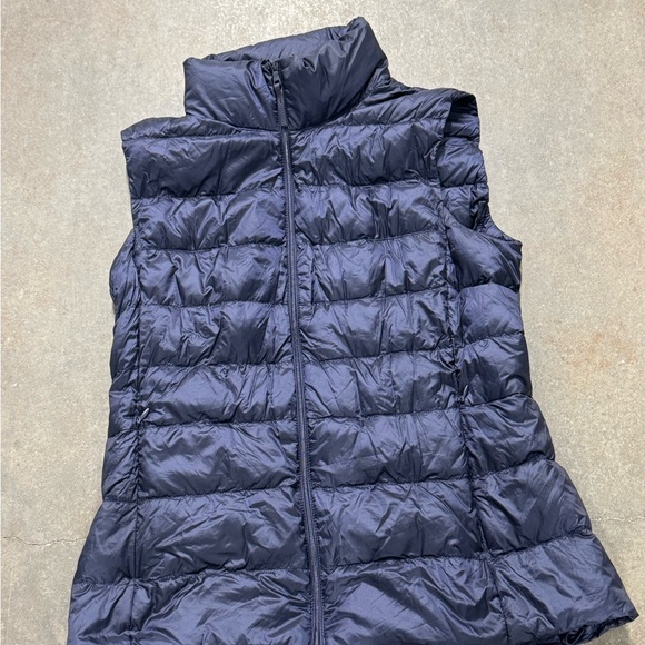 Uniqlo ultra light down vest puffer small full zip jacket - Picture 1 of 6